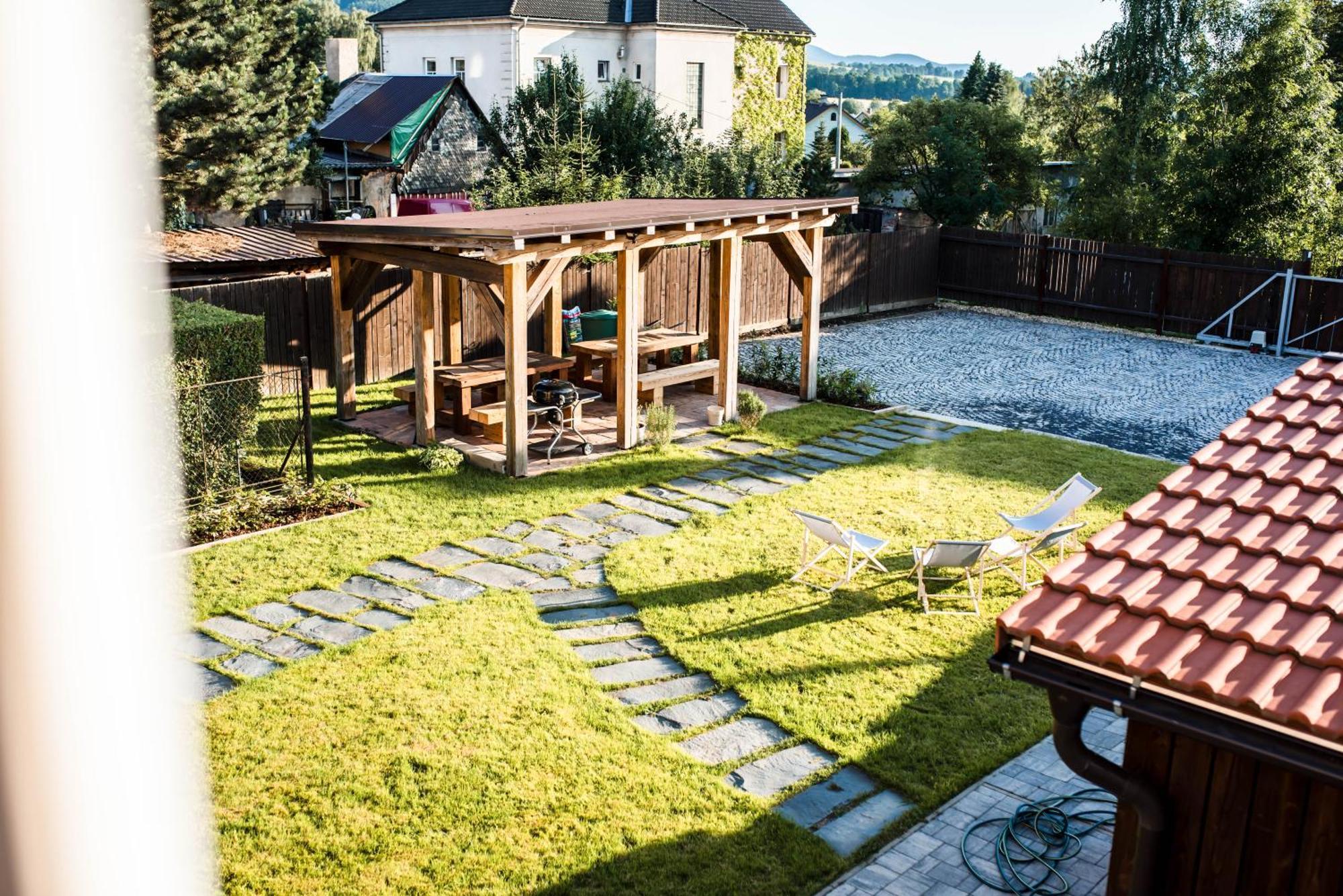 Apartmany Zeme Nove Mesto pod Smrkem Exterior photo